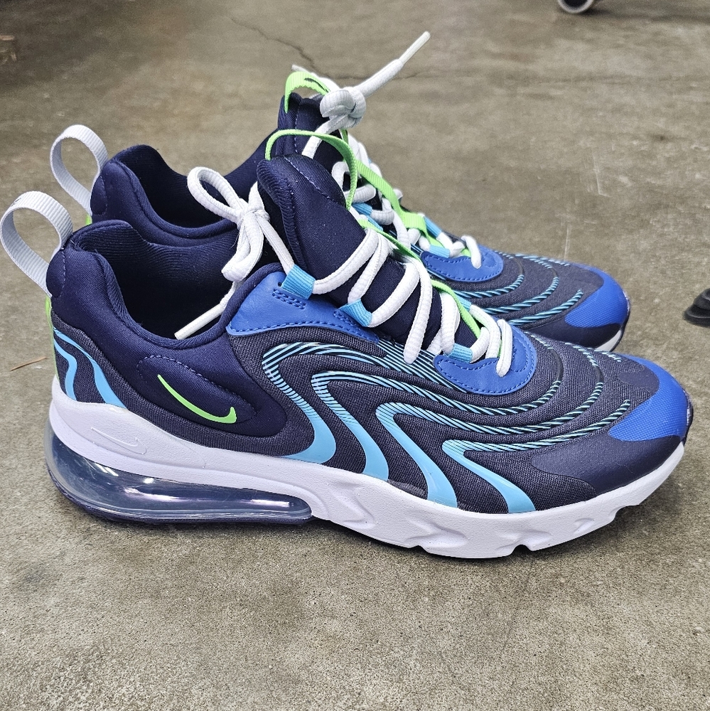 Nike Air Max 270 React ENG 6Y